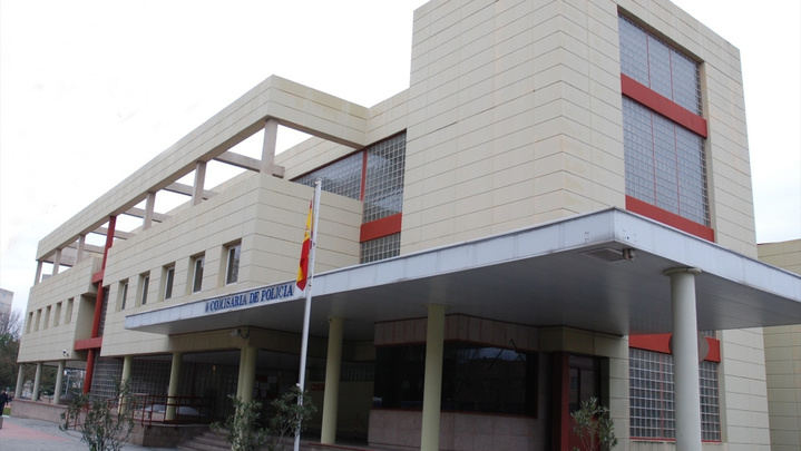 Detenido en Guadalajara un policía nacional por irregularidades en la documentación a extranjeros