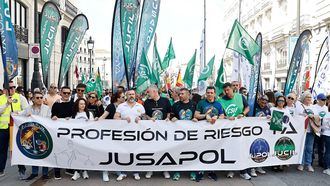 Policías y guardias civiles piden en Madrid jubilaciones dignas y ser profesión de riesgo