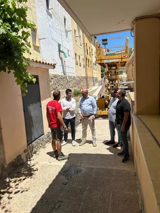 El portavoz del PP en la Diputación resalta el esfuerzo del Ayuntamiento de Pastrana en las obras del colegio