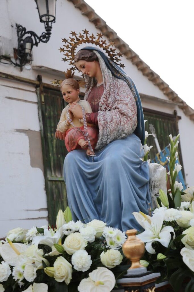 Quer celebra la Fiesta de la Virgen Blanca con actividades culturales y festivas