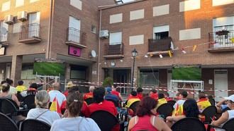Quer celebra la victoria de España con 200 vecinos en la plaza