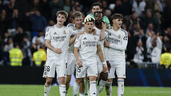 4-1. El Rel Madrid logra una cómoda ventaja ante el Elche con el gol del año de Guler