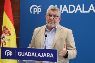 Redondo afirma que el incendio del Pico del Lobo ha revelado las carencias estructurales en materia de política forestal, extinción y prevención en Castilla-La Mancha