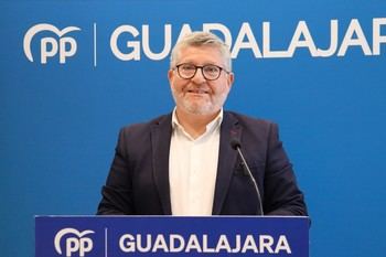 Sobre el incendio en el Pico del Lobo : Redondo critica al Gobierno regional por presumir el jueves en las Cortes de coordinación, cuando lo único que hubo fue abandono, lentitud y descontrol