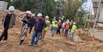 Aparecen restos de un cementerio en las obras de la nueva residencia 'Los Olmos' de Guadalajara