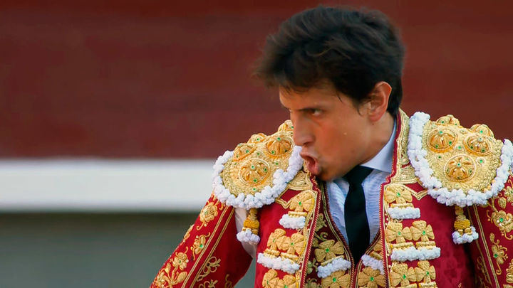 Una oreja 'in extremis' para Roca Rey y otra de justicia para Rafa Serna en Madrid