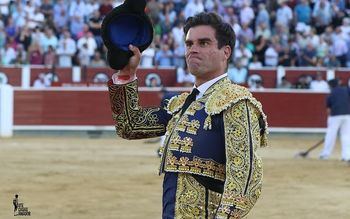 Una vuelta al ruedo de Rubén Pinar despide una Feria Taurina de Albacete marcada por la emoción, la entrega y el toreo de calidad sin premio