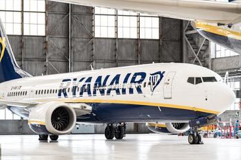 Ryanair estrena hangar en Barajas y arremete contra AENA por las tasas aeroportuarias