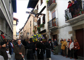 San Sebastián recupera la procesión de Semana Santa tras medio siglo