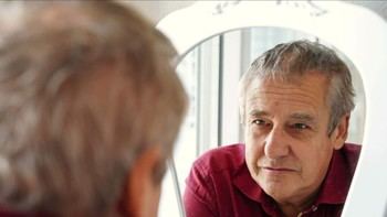 Alzheimer: la importancia de mantener la identidad y autonomía en etapas iniciales