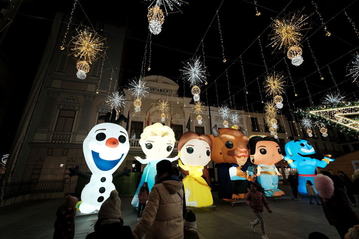 Cabalgata de Muñecos de Disney este domingo en Guadalajara.- Foto : EDUARDO BONILLA
