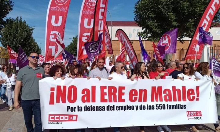 Protesta en Motilla del Palancar contra despidos en Mahle