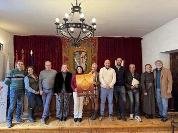 Ana Mayor Barriopedro diseña el cartel de la Feria Apícola de Pastrana 2026