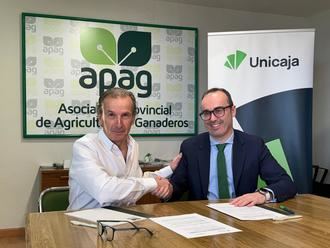 Unicaja y APAG Guadalajara firman un convenio para ayudar con la solicitud y facilitar anticipos de la PAC