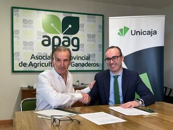 Unicaja y APAG Guadalajara firman un convenio para ayudar con la solicitud y facilitar anticipos de la PAC