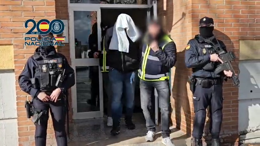 Detenido en Usera un hombre afín a Daesh que descargaba contenidos yihadistas en redes wifi públicas