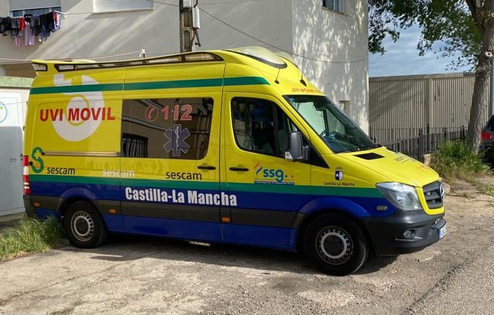 ACCIDENTE LABORAL : Herido un trabajador tras caer de un tejado a una altura de tres metros en Cebolla