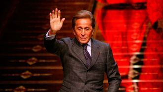 Muere el diseñador de moda italiano Valentino a los 93 años