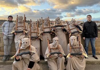 VOX respalda en Robledillo de Mohernando una de sus tradiciones más arraigadas: los Vaquillones