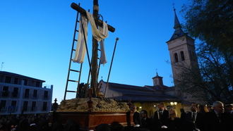 Miles de fieles arropan la Procesión del Silencio en una noche de solemnidad y tradición en Guadalajara