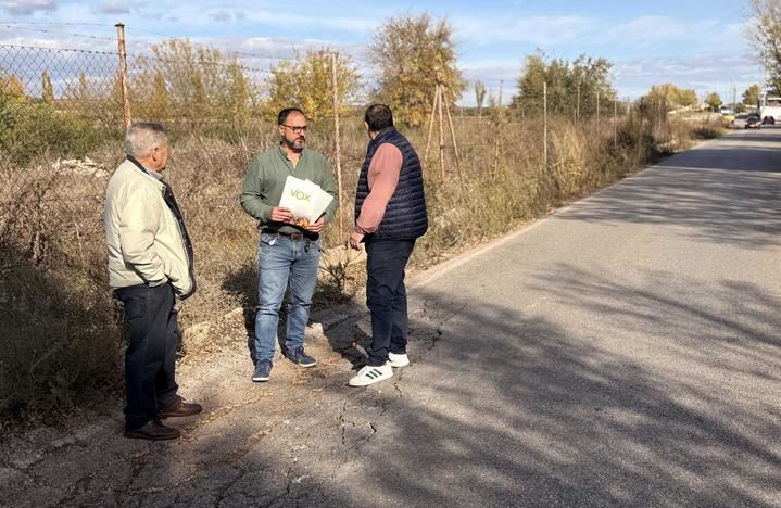 VOX reclama al Ayuntamiento de Azuqueca una intervención urgente en la calle Rafael Guijosa por su grave deterioro