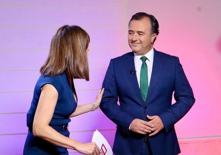 Vox denuncia diez años de promesas incumplidas, de abandono del campo, colapso sanitario y educativo y una inseguridad creciente mientras Page presume de una Castilla-La Mancha que solo existe en sus discursos