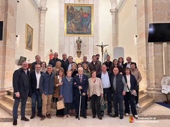 Yunquera celebró la festividad de los Santos Ángeles de la Guarda con un reconocimiento al socio de mayor edad, Luis Ruiz Santamaría