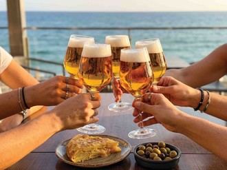 Surge el "zitoturismo": una nueva forma de viajar centrada en la cultura cervecera en España