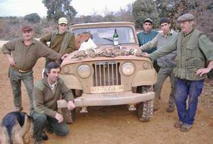 Muchas veces lo mejor de la jornada cinegética es el almuerzo con los amigos.