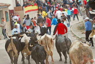 Muchos aficionados acudieron al encierro de la tarde del sábado. (Foto: Toromundial.com y Lydia López)