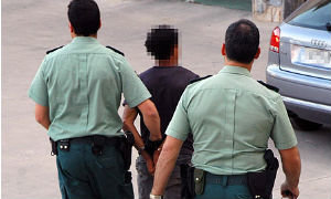 La Guardia Civil detiene a dos personas en Azuqueca 