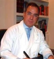 El doctor Adelardo Caballero, director del Instituto de Obesidad, imparte una conferencia sobre La alimentación equilibrada en las distintas etapas de la vida de la mujer esta tarde en Brihuega