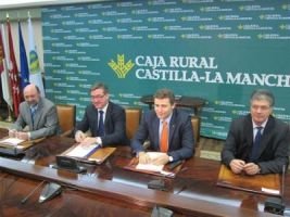 La Caja Rural de Castilla La Mancha abonará a las empresas de transporte escolar lo adeudado por la Junta 