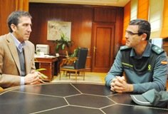 El delegado de la Junta se reúne con el recién nombrado teniente coronel de la Guardia Civil en la Comandancia de Guadalajara