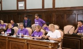 El PSOE denuncia que Guarinos dice sí al cierre de los servicios de urgencias en la provincia