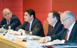 Echániz: En las próximas semanas los 26.000 profesionales sanitarios cobrarán la productividad de 30 millones de euros que no se les pagó en 2010