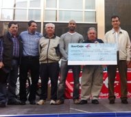 El Ayuntamiento de Guadalajara recibe el reconocimiento de IberCaja en la trigésima edición de su Carrera Popular