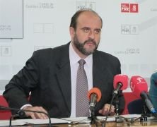 El PSOE dice que el plan Cospedal va a "dinamitar" el Estado de Bienestar, lo califica de "catastrófico y la mayor estafa política que se ha producido en esta región"