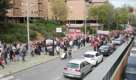 Miles de personas se manifiestan en Castilla La Mancha por la Sanidad y la Educaicón, dos mil en Guadalajara