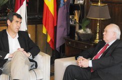 Encuentro entre el alcalde de Guadalajara y el presidente de Global Caja