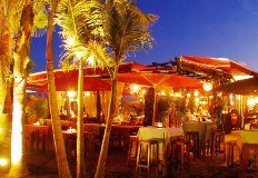 Cospedal se da un homenaje en el restaurante Trocadero de Marbella