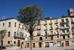 Dramático, los 80 trabajadores del Ayuntamiento de Molina de Aragón llevan sin cobrar desde octubre y no creen que cobren la extra de navidad este año.