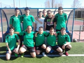 Servivets logra una goleada ante el farolillo rojo de su división