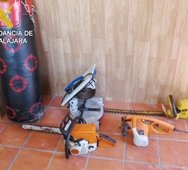 La Guardia Civil detiene a tres personas relacionadas con robos cometidos en la Urbanización La Beltraneja de Trijueque