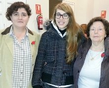 El PSOE de Villanueva homenajea a mujeres de la localidad con los premios Rosa Visible 