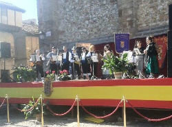 Celebrada en Atienza la “Muestra de Música Tradicional de Guadalajara” con motivo del Bicentenario de la Diputación