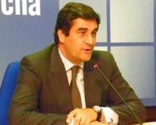 Echániz: Escuchar a profesionales y pacientes e informar a los ciudadanos es la prioridad en nuestras redes sociales