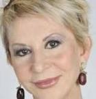 El topless de Karmele Marchante incendia las redes sociales