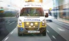 Los trabajadores de Ambuibérica se manifiestan este lunes ante el Sescam de Toledo