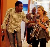 La increíble historia del 'heroe' de Kenia y de la pequeña Portia